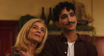 03_Souhila_ist_wie_eine_Mutter_fuer_Mehdi_CouscousUndGeheimnisse 03_Souhila_ist_wie_eine_Mutter_fuer_Mehdi_CouscousUndGeheimnisse