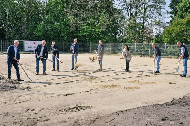 Spatenstich für neue Tanzhalle in Lohne