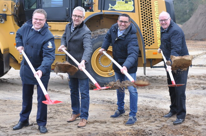 Erster Spatenstich an der Von-Dorgelo-Straße