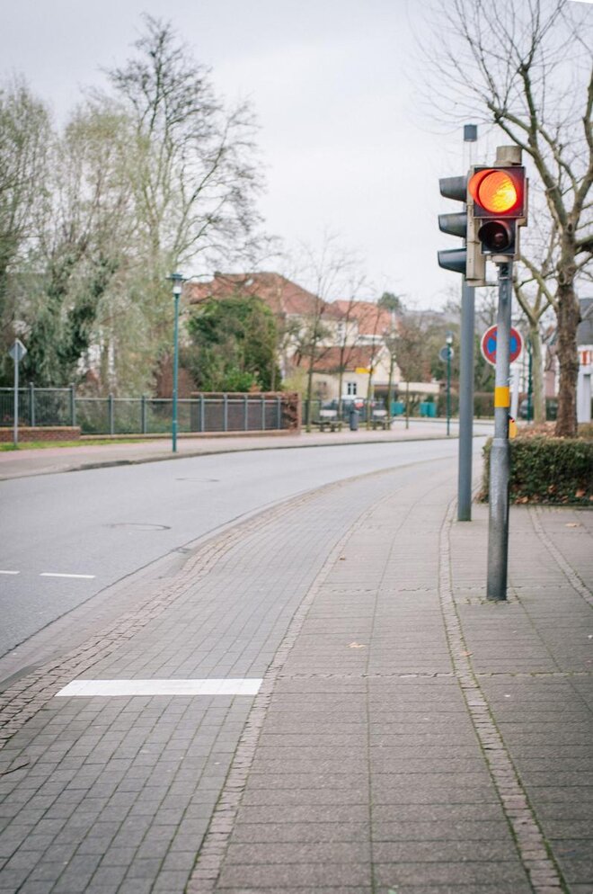 Haltelinie vor einer Ampel